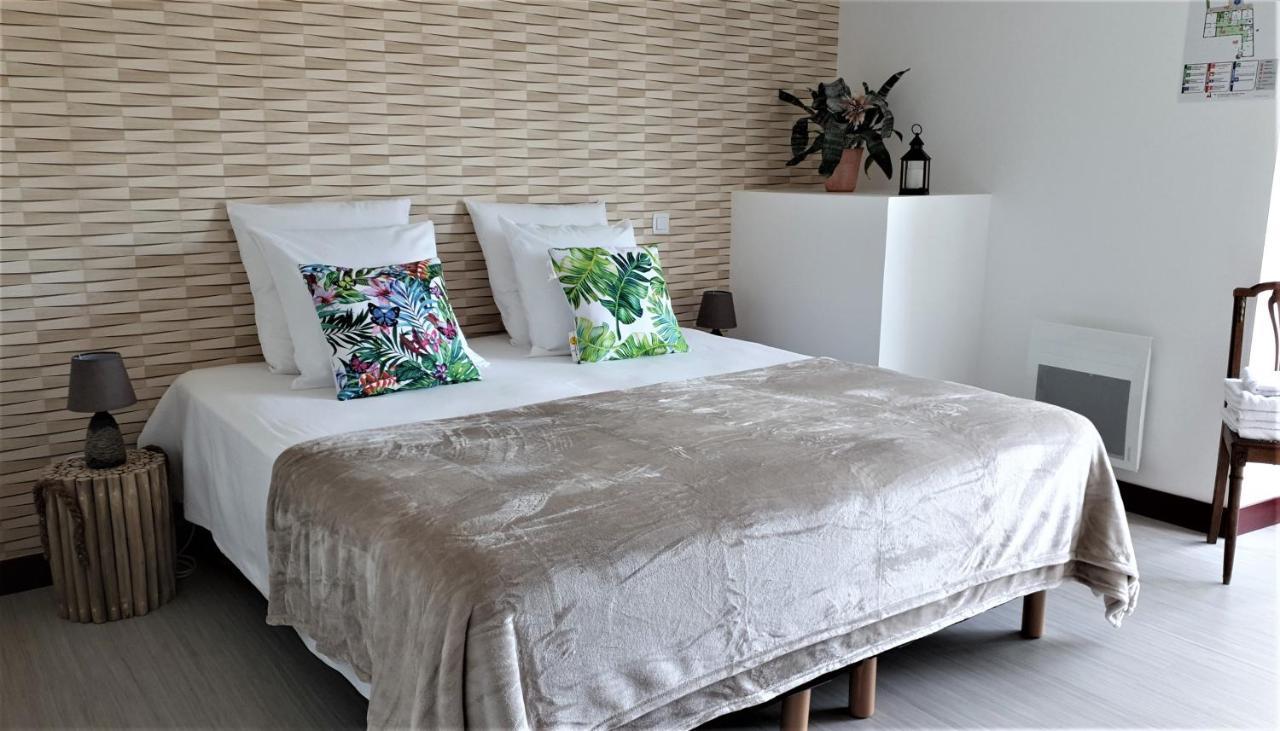 Hostel Les Terrasses Du Roc Saint-André-de-Roquepertuis Εξωτερικό φωτογραφία