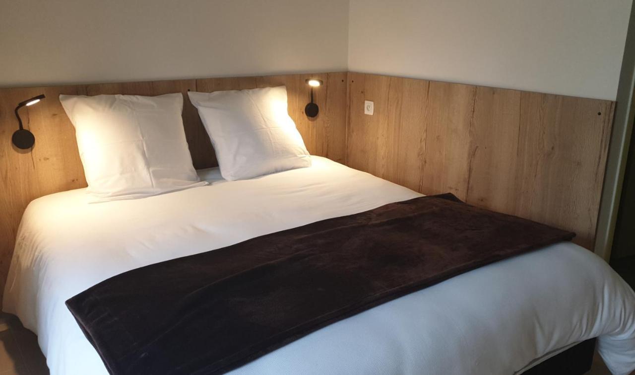 Hostel Les Terrasses Du Roc Saint-André-de-Roquepertuis Εξωτερικό φωτογραφία