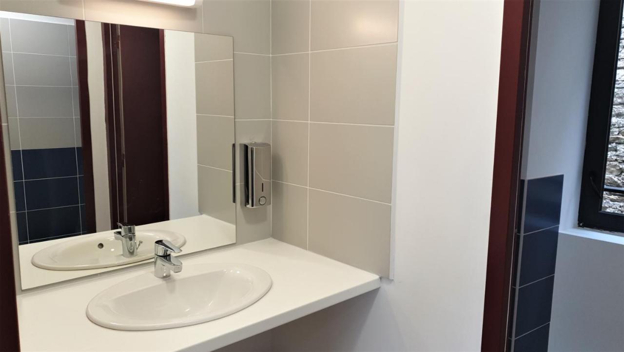 Hostel Les Terrasses Du Roc Saint-André-de-Roquepertuis Εξωτερικό φωτογραφία